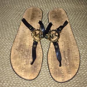 Michael kors flip flops